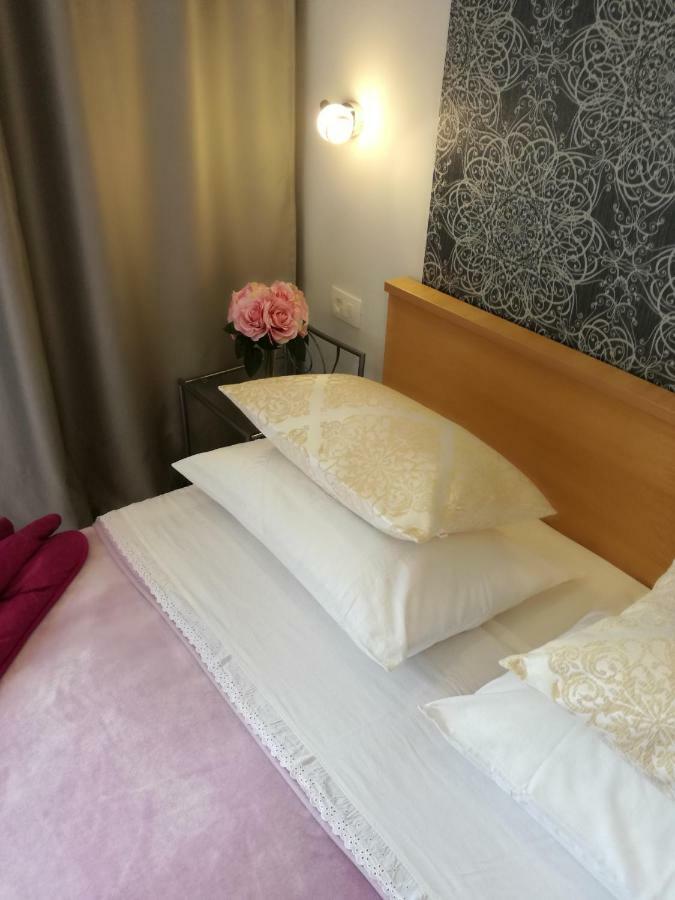 Apartments Smokva マカルスカ エクステリア 写真
